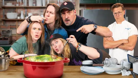 Teaching the Cast of Critical Role to Cook Soup in a Chaotic Kitchen Challenge