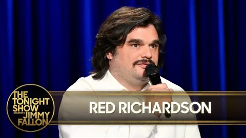 Red Richardson on Phone Addiction and Shark Fears in Stand-Up Debut