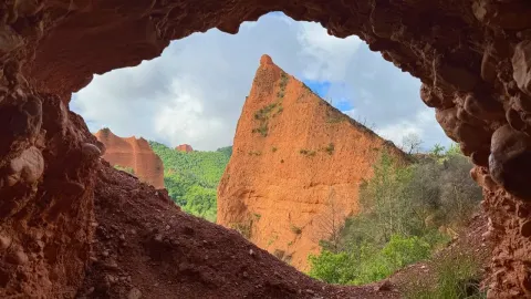 How Ancient Rome Used Water to Destroy Mountains for Gold