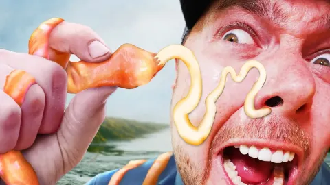 Giant Marine Worm Sprays Toxic Slime in Mudflats