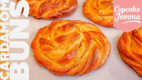 How to Make Fluffy Cardamom Buns at Home
