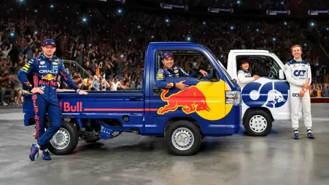 F1 Drivers Take on a Wild Japanese Game Show Challenge