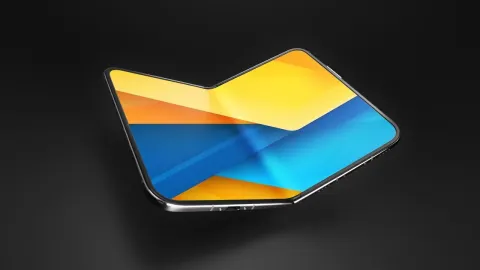 iPhone Duo Review Finds Apple's Folding Phone Easy for Everyone but With One Frustrating Catch