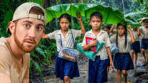 Philippine Students Trek 5 Hours Over Mountains to Reach School