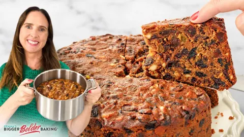 How to Make a Rich Irish Christmas Cake That Is Ready to Eat on Baking Day