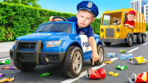 Sidewalk Police Chase a Boy for Littering