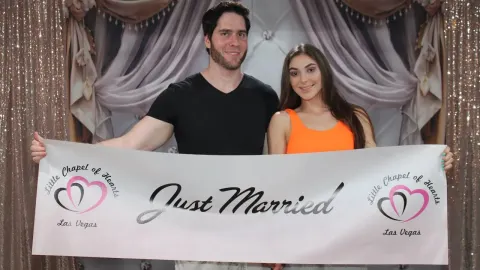 A Surprise Las Vegas Wedding: Our Unforgettable Elopement Story