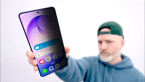 Samsung Galaxy S26 Ultra Unboxing Reveals Secret Screen and New Features