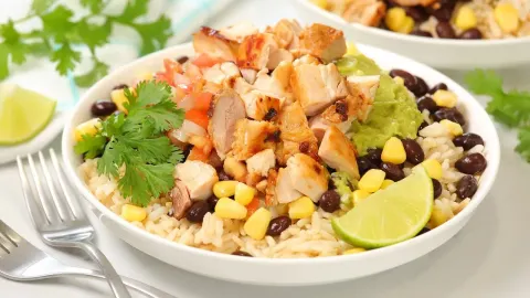 Easy Chipotle Chicken Burrito Bowls for Meal Prep