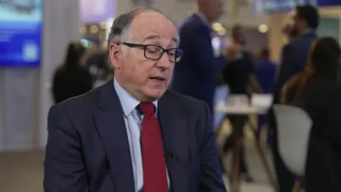 IAG CEO Discusses Asia Demand, Airline Consolidation, and Fuel Price Impact