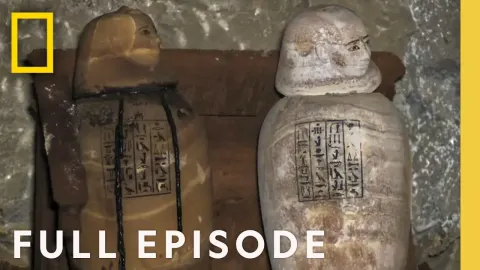 Archaeologists Uncover a Hidden Egyptian Burial Chamber Beneath the Desert