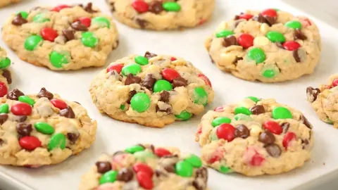 Easy Christmas Cookies for Santa That Kids Can Bake and Everyone Will Love