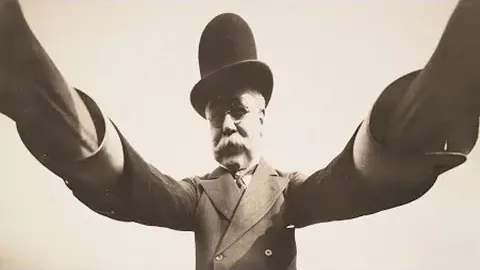The Surprising History of Selfies From Ancient Egypt to the White House