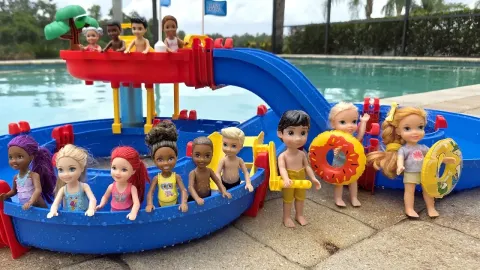 Elsa and Anna Toddlers Enjoy a Fun Water Park Adventure with Barbie Dolls
