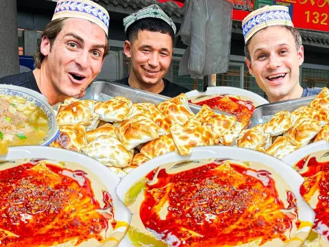 Exploring the Best Street Food in Xi'an China