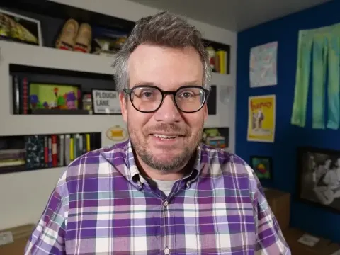 Hank Green Transfers Crash Course to Nonprofit Ownership