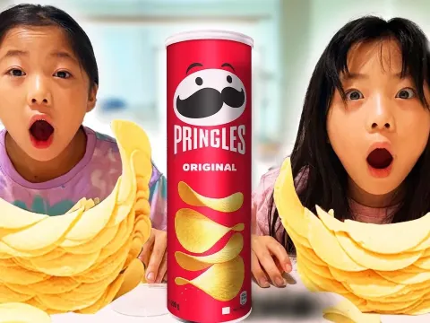 The Physics of Stacking Pringles Chips in a Complete Circle