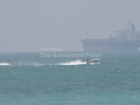 Iran Closes Strait of Hormuz Amid US Tensions and Global Energy Crisis