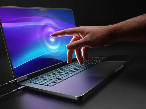 A Touchscreen MacBook Exists / How This Hack Changes Apple's Stance