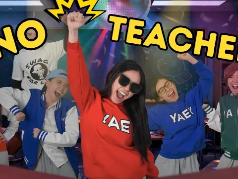 Students Take Over Classroom When Teacher Is Absent for a Day