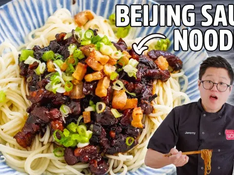 How to Make Beijing Jajangmyeon with Rich Saucy Braised Noodles