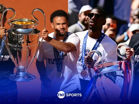 PSG Stars Dembélé, Doué, Barcola and Zaïre-Emery Show Off Champions League Trophy at Roland-Garr