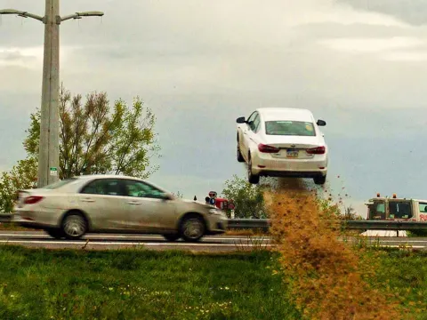 Police Chase Ends Safely After Suspect Takes Wrong Turn