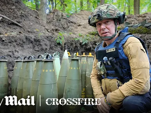 Inside a Ukrainian Artillery Unit: How British M7 Howitzers Target Russian Infantry in Dense For