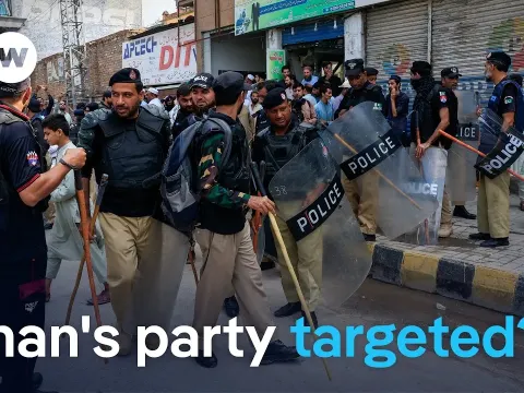 Pakistan Imposes Emergency Rule in Imran Khan's Khyber Pakhtunkhwa Stronghold