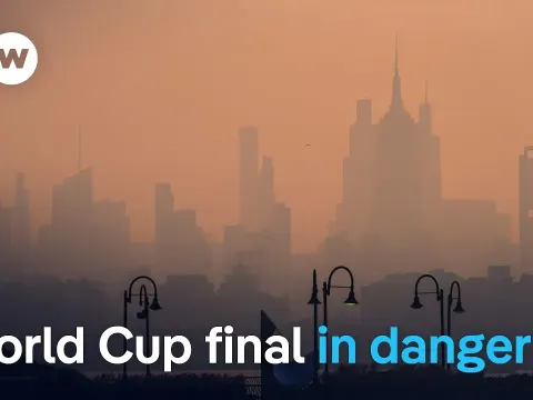 Toxic Wildfire Smoke Blankets US Cities as Trump Blames Canada