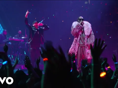 Eminem and Snoop Dogg Deliver a High-Energy Performance at the VMAs