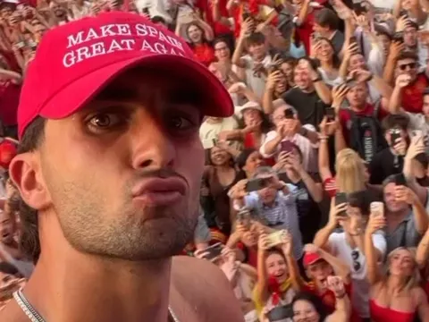 Ferrán Torres Wears MAGA Inspired Hat with Make Spain Great Again Slogan